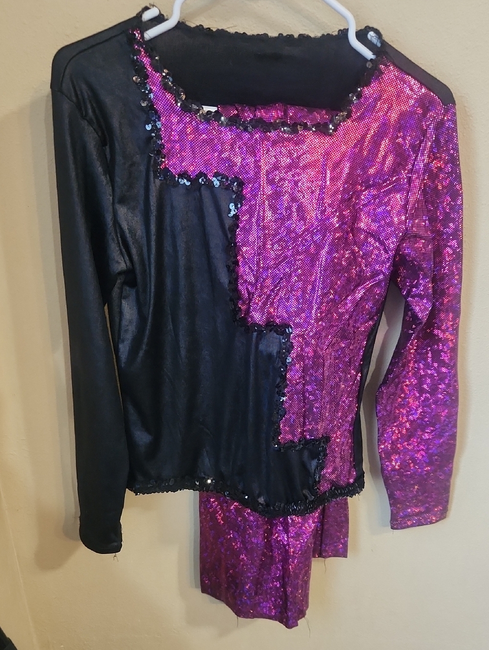 Black & Fuchsia Sequin Long Sleeve Top
